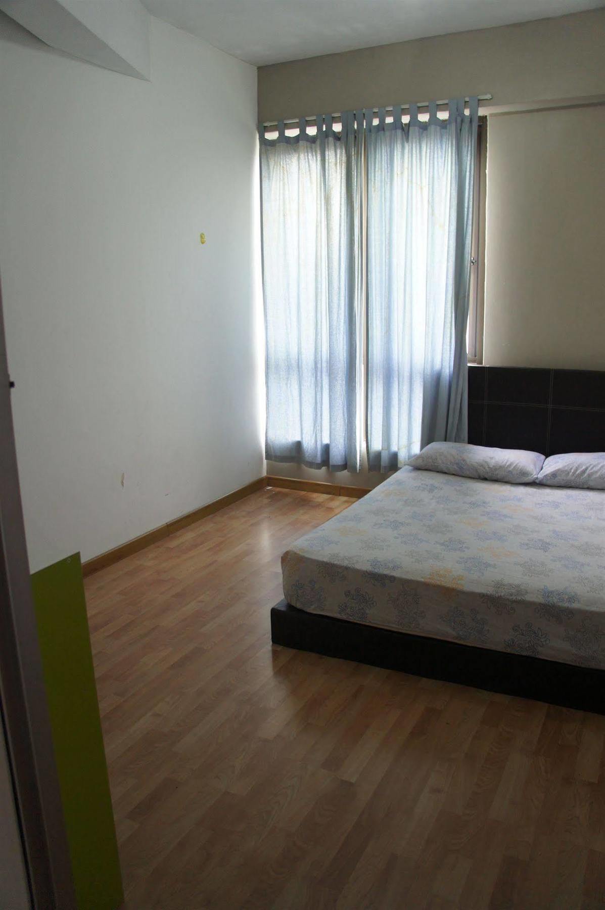 L'Armada Guesthouse Малакка Экстерьер фото